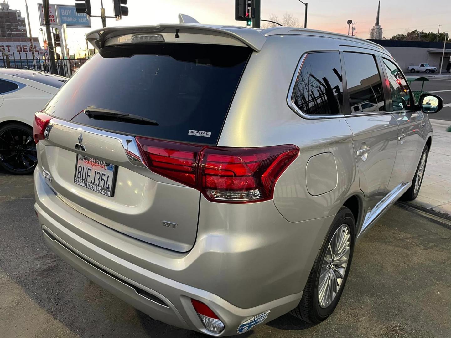 2020 SILVER /BLACK Mitsubishi Outlander PHEV (JA4J24A59LZ) , located at 744 E Miner Ave, Stockton, CA, 95202, (209) 944-5770, 37.956863, -121.282082 - Photo#11